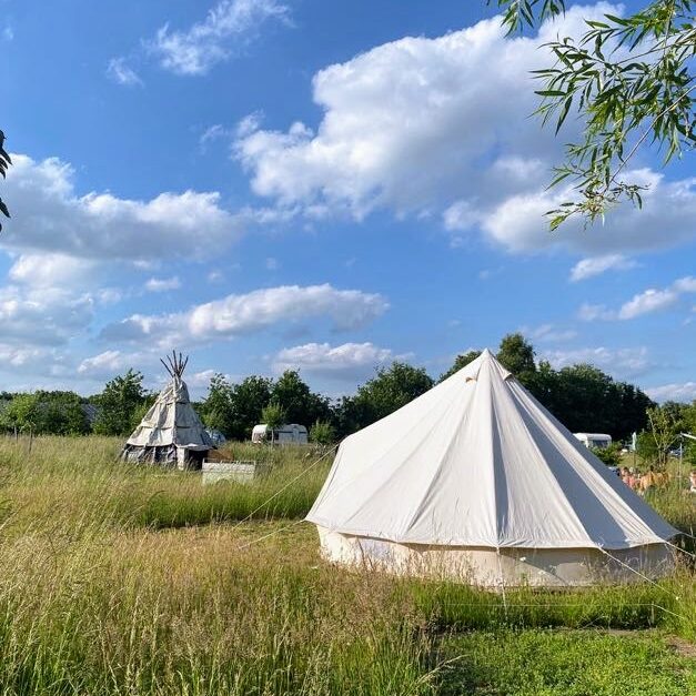 Tipitent kamperen Kamperen op Klein Schoor met uitzicht op de Tipitent