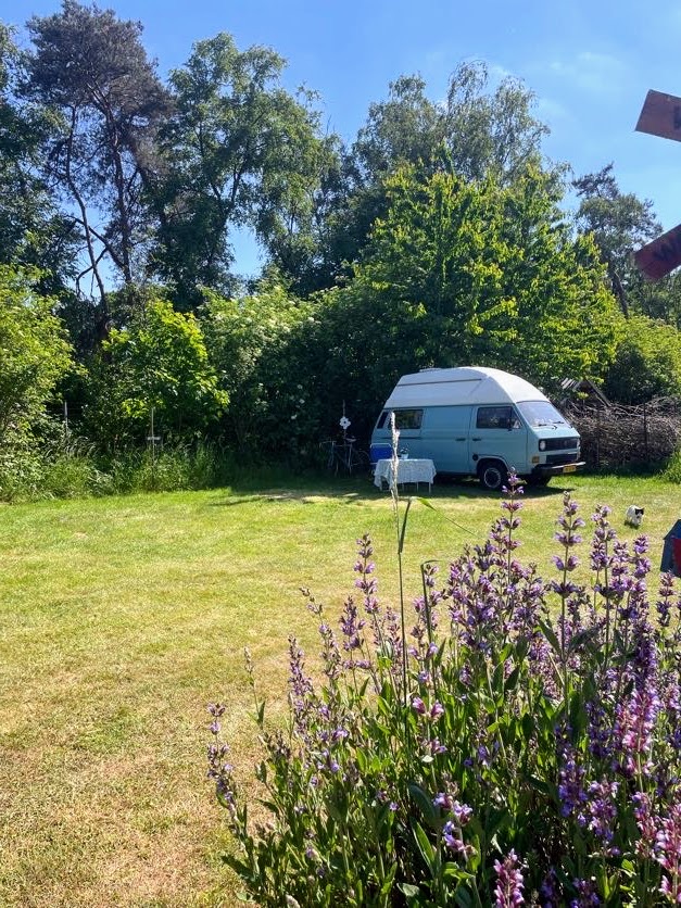Volkswagen busje op Klein Schoor